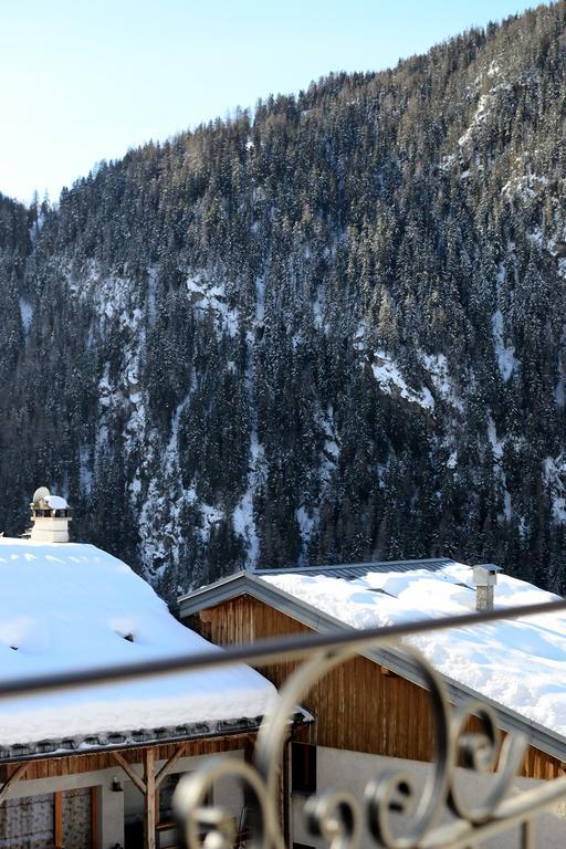 Chalet Hotel La Tarine Пезе-Нанкроа Екстериор снимка
