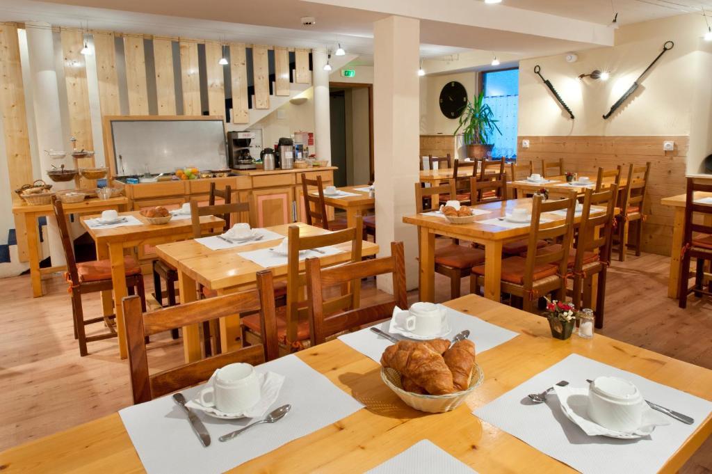 Chalet Hotel La Tarine Пезе-Нанкроа Екстериор снимка